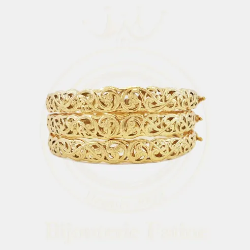 Sertla en trois bracelets très élégante en or 18 carats